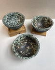 ensemble de trois bol noir et céladon