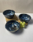 ensemble de bols apéro bleus et noirs