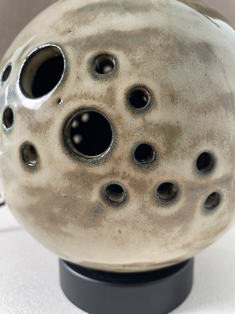 lampe perforée de cercle saturne