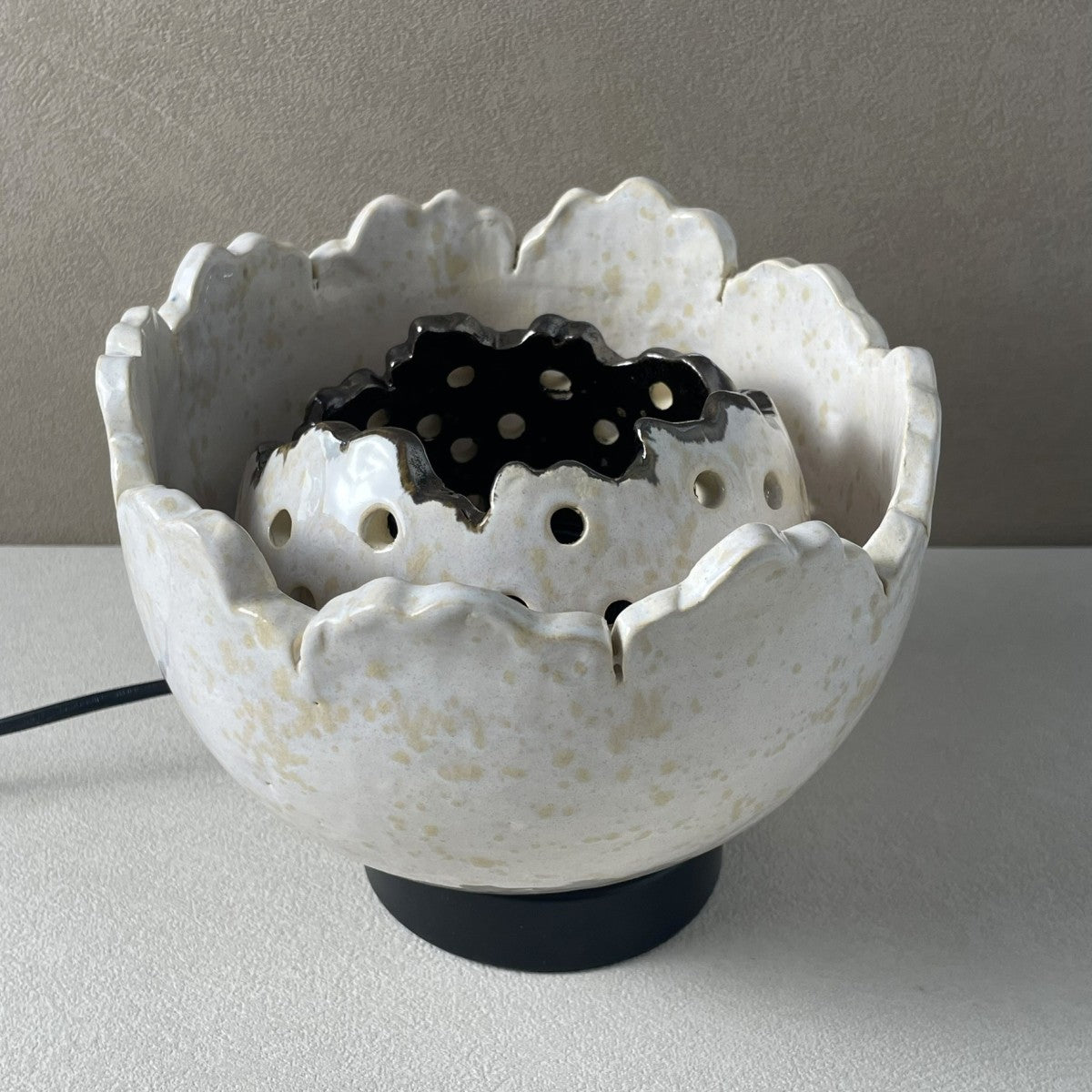 lampe pivoine vue de côté